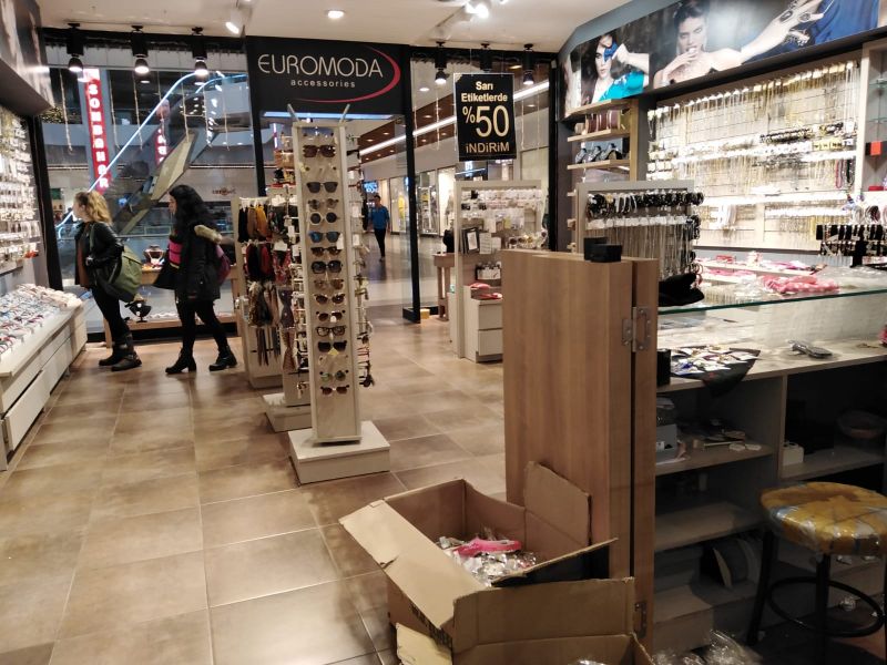 Foto 2 von EUROMODA accessories in ?stanbul