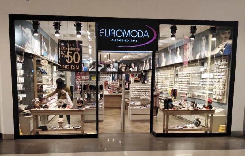 Foto 1 von EUROMODA accessories in ?stanbul